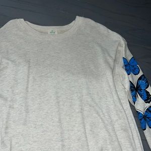 Crew neck butterfly sweatshirt